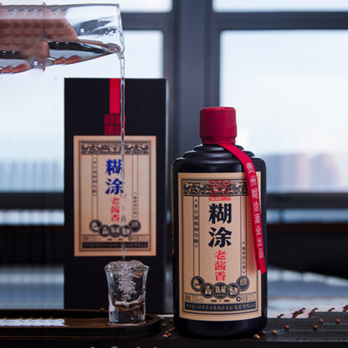 [정품]바이니엔후투. 노장향진장(百年糊涂,老酱香陈藏) 500ml, 52%Vol