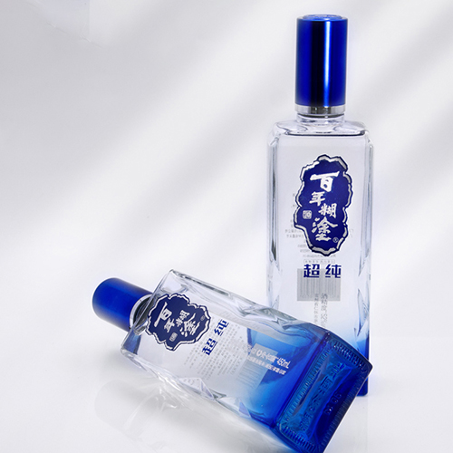 [정품]바이니엔후투.  초순(百年糊涂,超纯) 500ml, 52%Vol