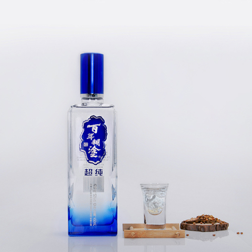 [정품]바이니엔후투.  초순(百年糊涂,超纯) 500ml, 52%Vol