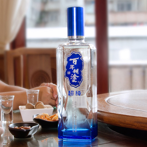 [정품]바이니엔후투.  초순(百年糊涂,超纯) 500ml, 52%Vol