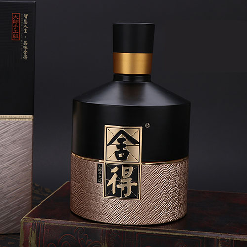 [정품]퉈파이서더(沱牌舍得). 대사수공(大师手工) 500ml, 52%Vol
