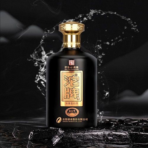 [정품]퉈파이서더주. 타패금5호(沱牌舍得酒. 沱牌金五号) 500ml, 52%Vol
