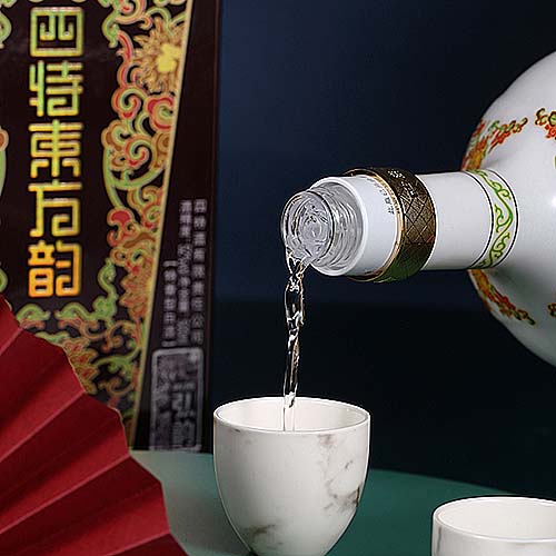 [정품]스터주, 동방운,홍운(四特酒. 东方韵,弘韵) 500ml, 52%Vol
