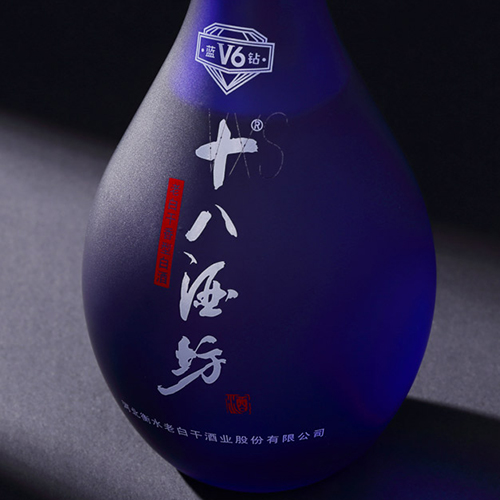 [정품]헝쉐이라오바이간. 18주방,람찬V6(衡水老白干. 十八酒坊,,蓝钻V6 ) 480ml, 40%vol.