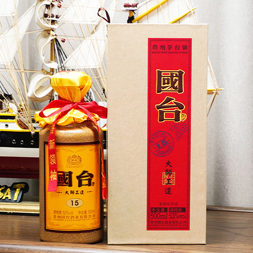 [정품]궈타이. 대사공조정품(国台.大师工造精品) 500ml, 53%vol.