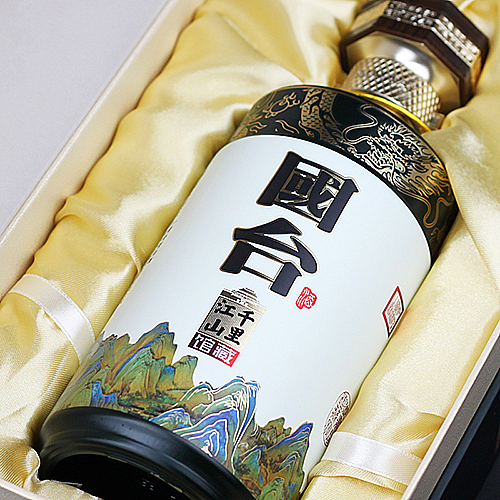 [정품]궈타이. 천리강산,관장(国台.千里江山,馆藏) 500ml. 53%vol.