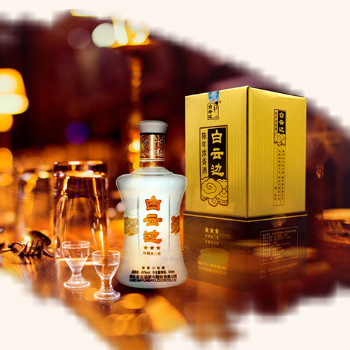 [정품]바이윈볜. 진양,금3성(白云边. 陈酿金三星) 500ml. 45%vol.