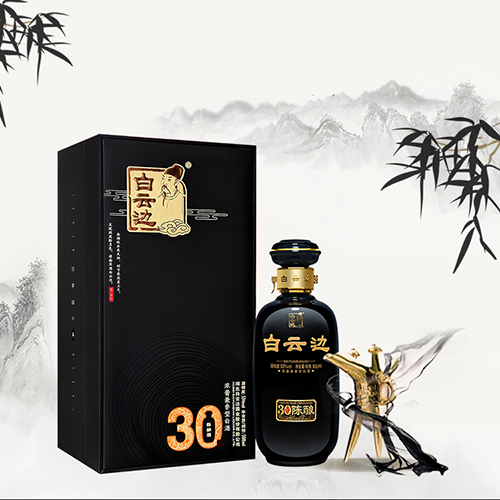 [정품]바이윈볜. 30년 진양(白云边. 三十年陈酿) 500ml. 45%vol. / 53%vol.