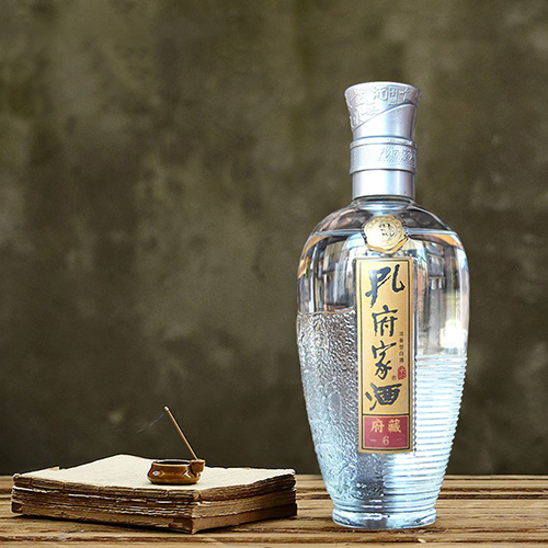 [정품]콩푸쟈주. 부장6(孔府家酒. 府藏六) 475ml, 36%vol.