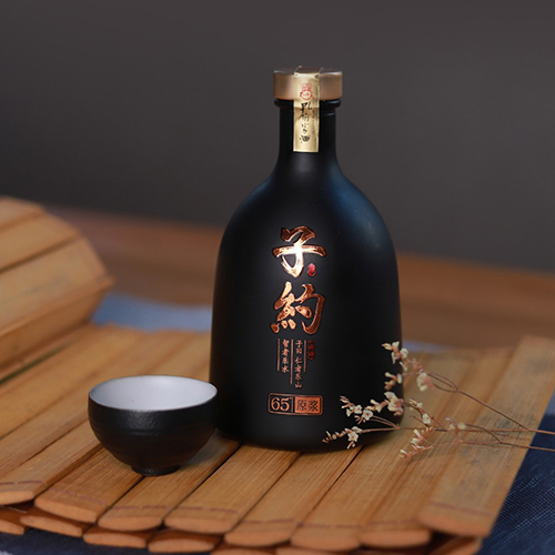 [정품]콩푸쟈주. 자약4호(孔府家酒. 子约4号) 500ml, 65%vol.