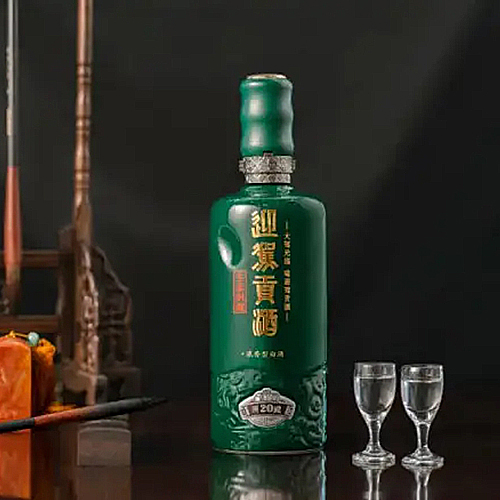 [정품]잉쟈꿍주. 생태동장20(迎驾贡酒. 生态洞藏20) 500ml, 52%vol.