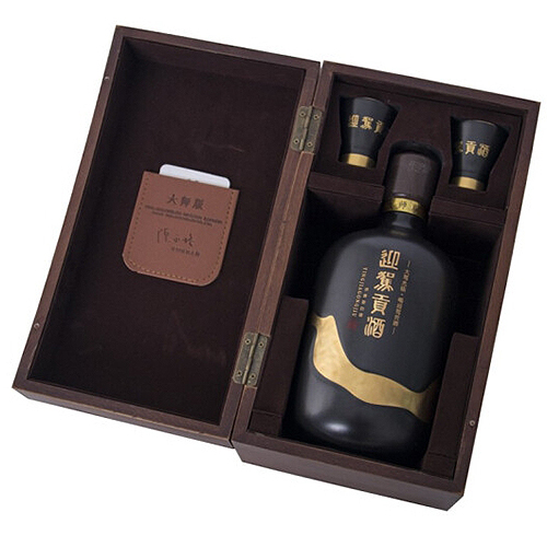 [정품]잉쟈꿍주. 대사판(迎驾贡酒. 大师版) 750ml, 52%vol.
