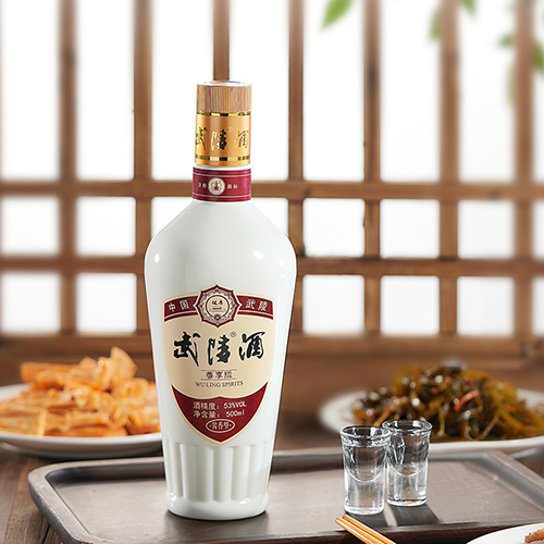 [정품]우링주. 표향,존향판(주체승급판)(武陵酒. 飘香尊享版(酒体升级版)) 500ml, 53%Vol