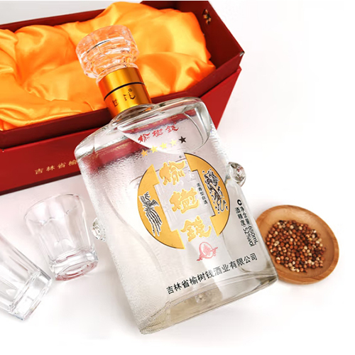 [정품]료수첸주. 노5성(榆树钱酒, 老五星) 650ml, 52%Vol